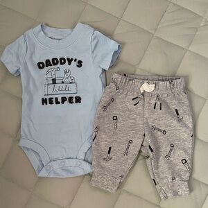 Carter’s 2-Piece Set 🔨 Onesie & Pant - Daddy’s Little Helper - Size Newborn 0M